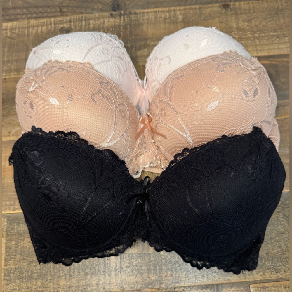 Extreme Push Up 3 Pack Bras - Black, beige and light pink
Size: 34C